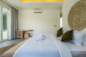 f89864be 94f3 4421 a861 1430b223827f