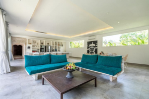 ff2b065d 4774 440e bf44 a6cbee980329