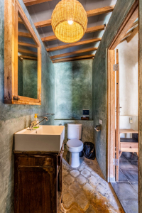 Villa Bingin compressed 50