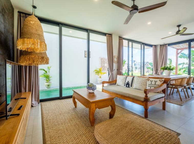 Luxury Villa with Rice Fields View at Batu Bolong