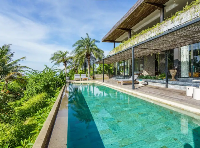 Luxury Villa with Amazing Ocean View in Uluwatu