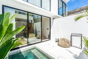 Villa Oasis 9 VO9 4000px OTA 24