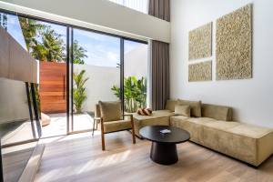 Villa Oasis 9 VO9 4000px OTA 35