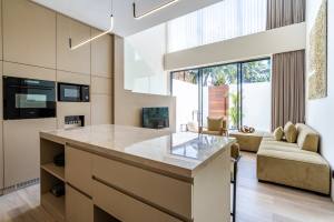 Villa Oasis 9 VO9 4000px OTA 42