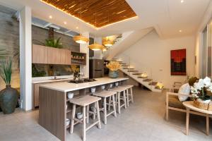 Swan 3 Dining Living 04